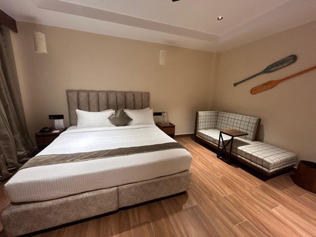 07eef1cd452ce9ba8d244a30ddad2899.jpg