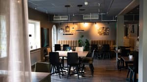 thumbnail: Restaurant
