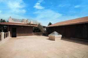 thumbnail: Exterior