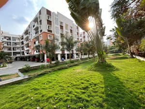 thumbnail: Property grounds