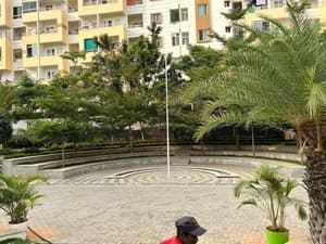 thumbnail: Property grounds