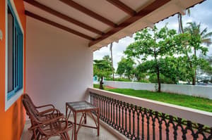 thumbnail: Balcony