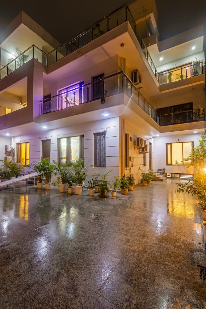 Front of property - evening/night