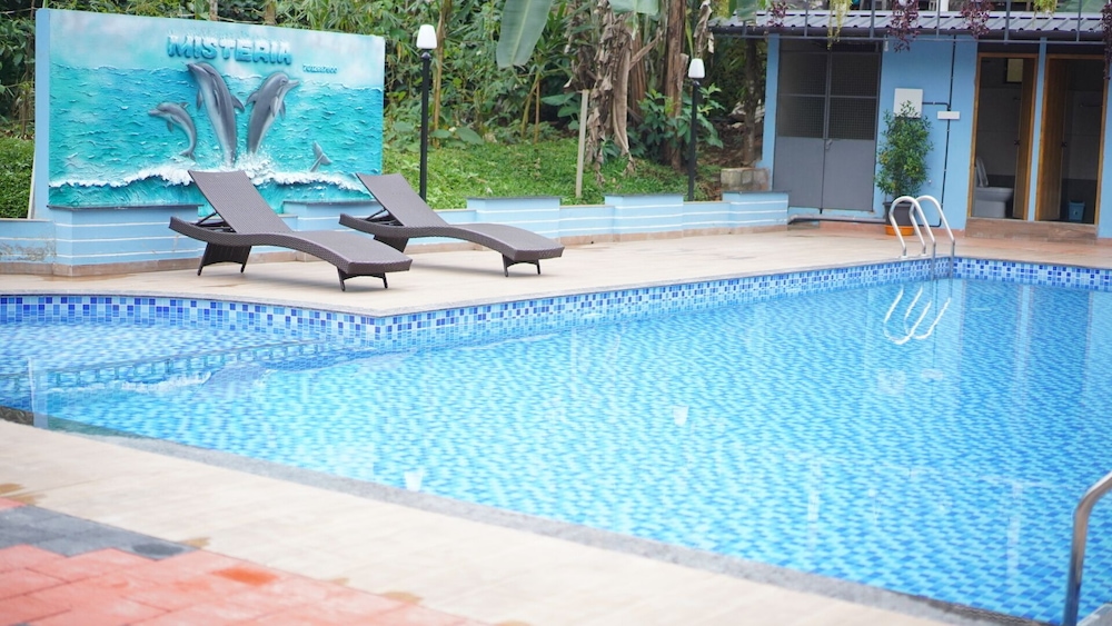 Infinity pool