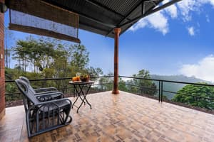 thumbnail: Balcony