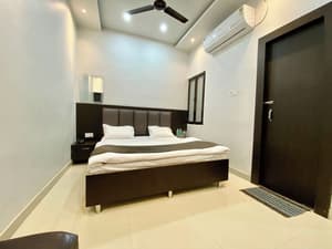 thumbnail: Room