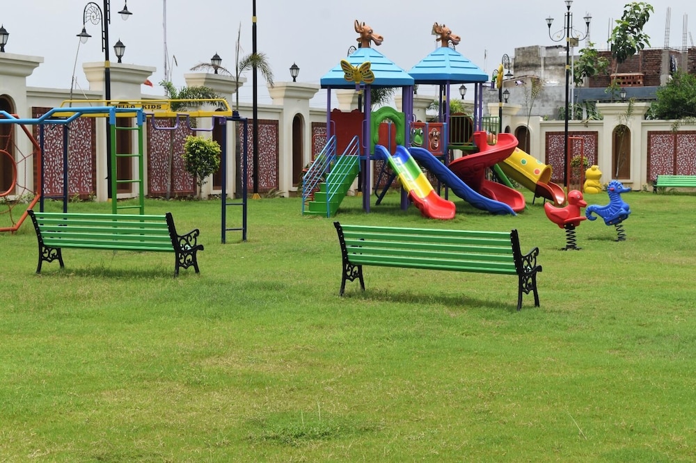 Children's play area - outdoor