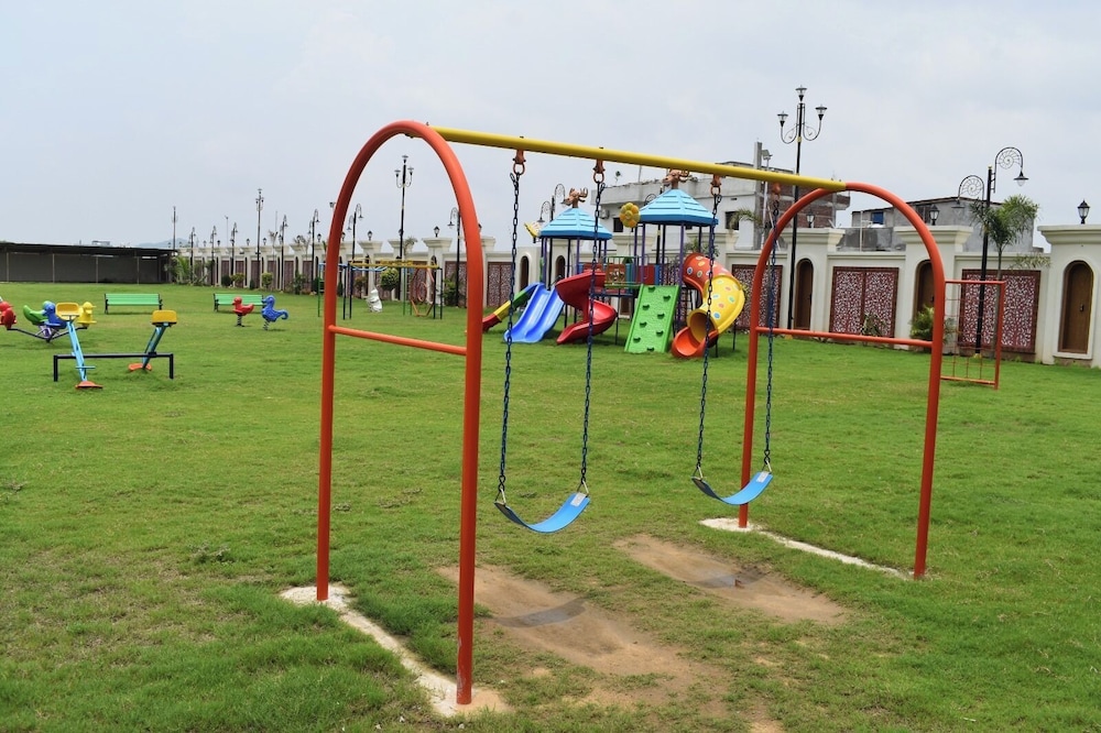 Children's play area - outdoor