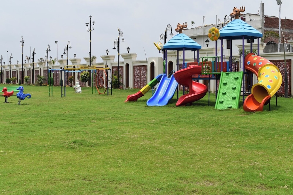 Children's play area - outdoor