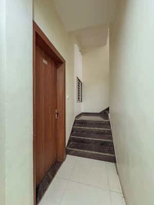 thumbnail: Staircase