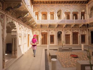 thumbnail: Courtyard