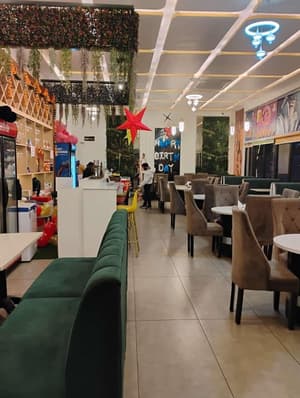 thumbnail: Restaurant