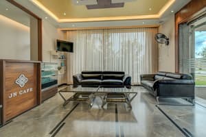 thumbnail: Reception