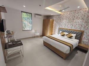 thumbnail: Room