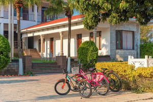thumbnail: Bicycling