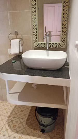 thumbnail: Bathroom