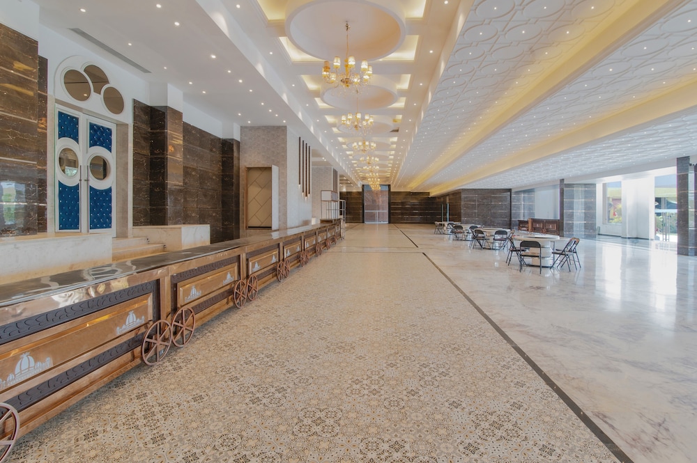 Banquet hall
