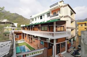 thumbnail: Exterior