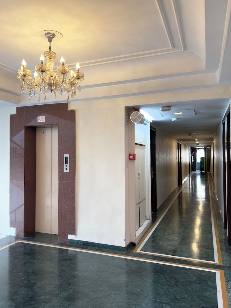 Elevator