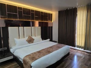 thumbnail: Room