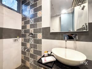 thumbnail: Bathroom