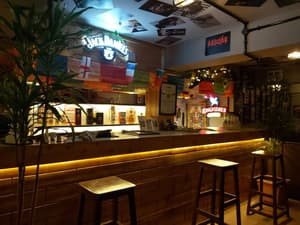 thumbnail: Bar (on property)