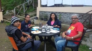 thumbnail: Outdoor dining