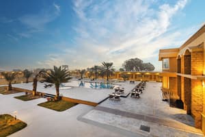 thumbnail: Outdoor pool