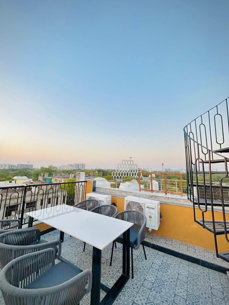 Rooftop terrace