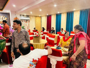 thumbnail: In-room dining