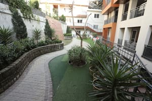thumbnail: Exterior