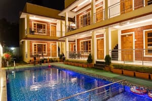 thumbnail: Front of property