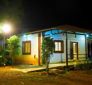 thumbnail: Front of property
