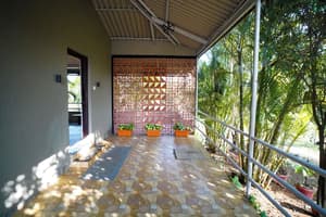 thumbnail: Balcony