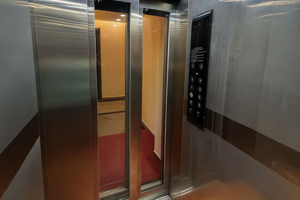 Elevator