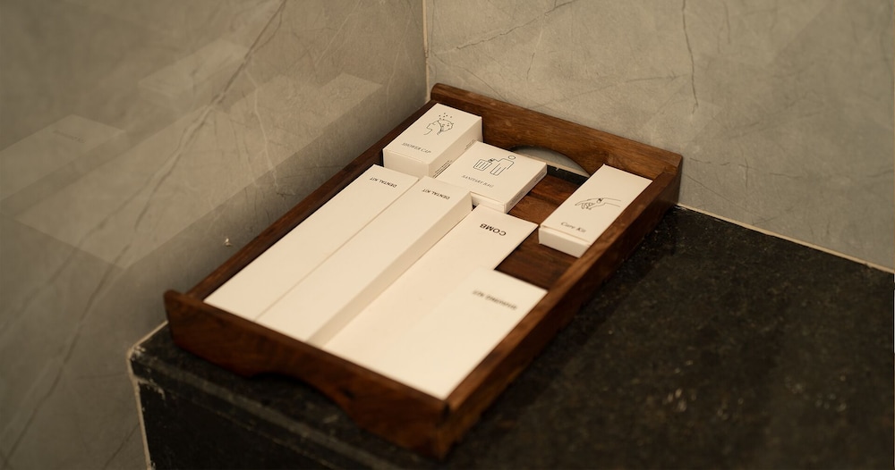 Bathroom amenities