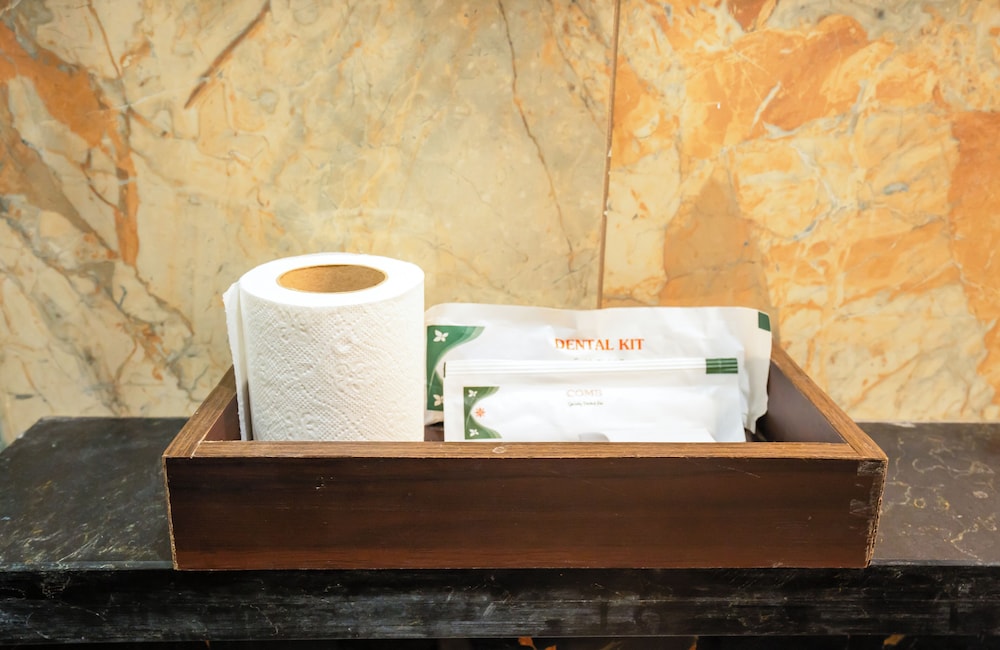 Bathroom amenities