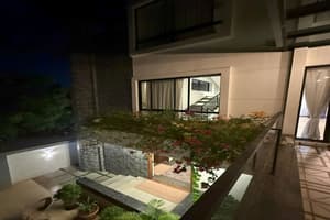thumbnail: Balcony