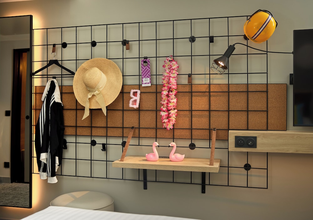 Room amenity