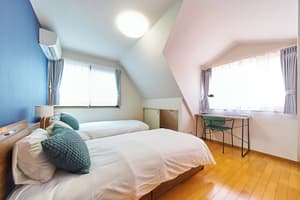 thumbnail: Room
