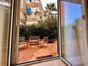 thumbnail: Terrace/patio