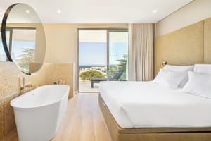 thumbnail: Balcony view