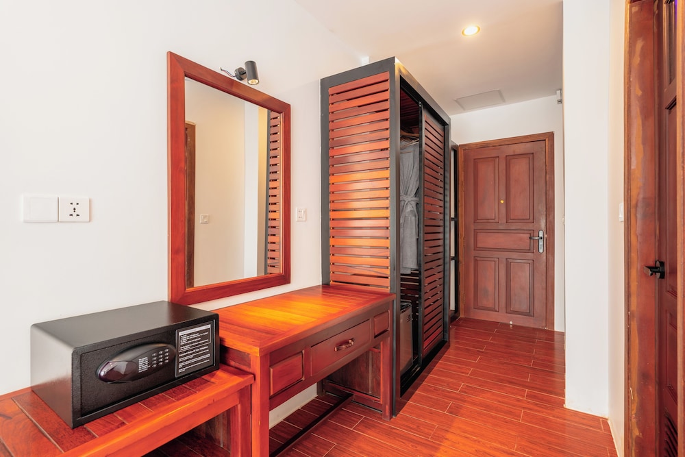 Room amenity