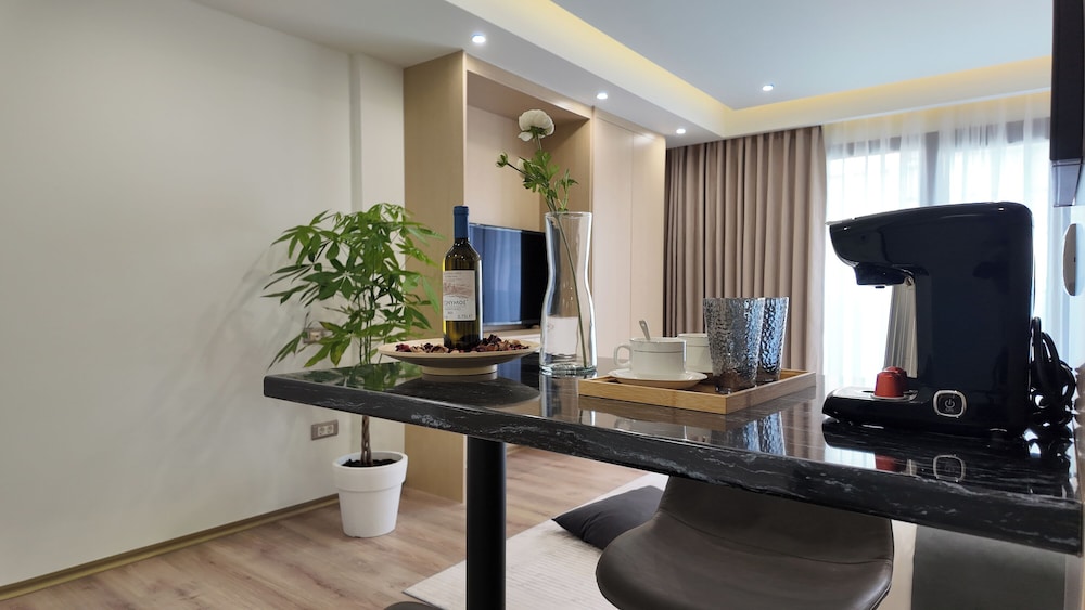 Minibar
