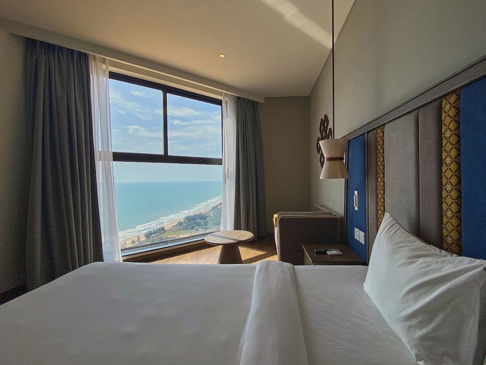 Beach/ocean view