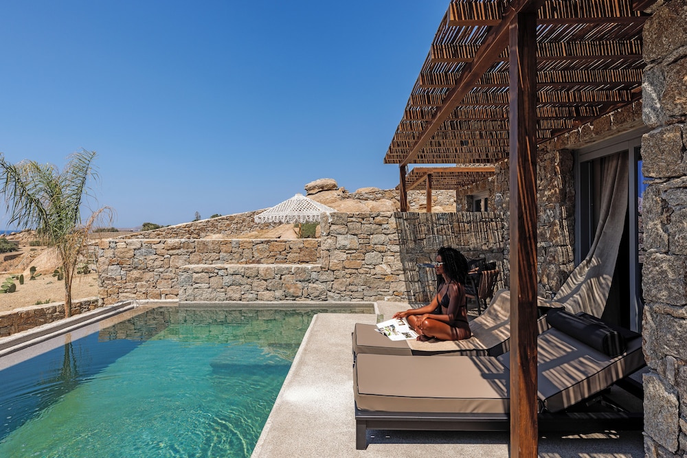 Private pool
