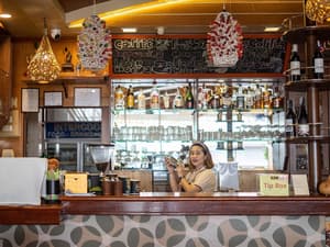 thumbnail: Restaurant