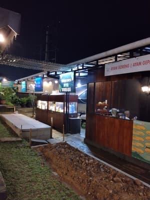 thumbnail: Breakfast area