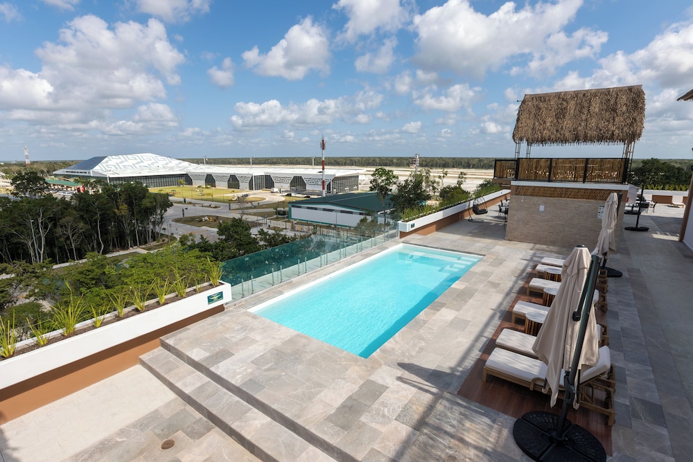 Rooftop pool