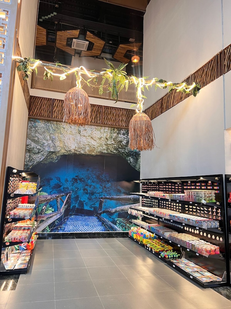 Gift shop